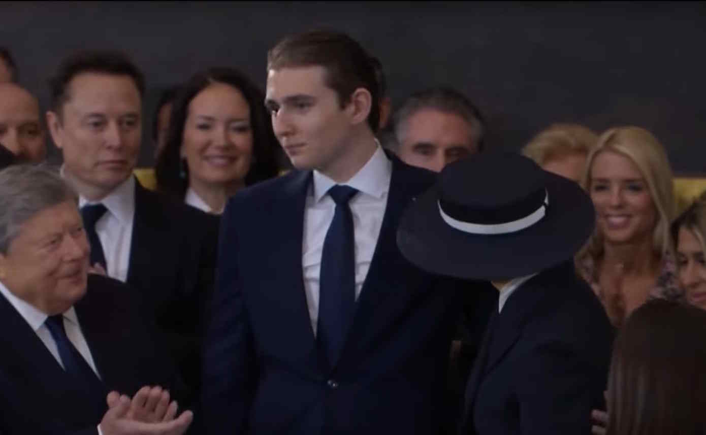 Trump zrobił syna słupem? Oto przebieg zaskakującej kariery!