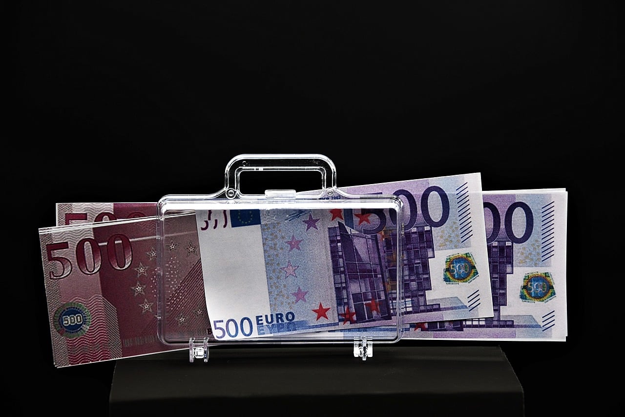 Próbowali wprowadzić CBDC i zaorać obywateli — ponieśli sromotną klęskę! Czy kryptowaluty uratują ich kraj?