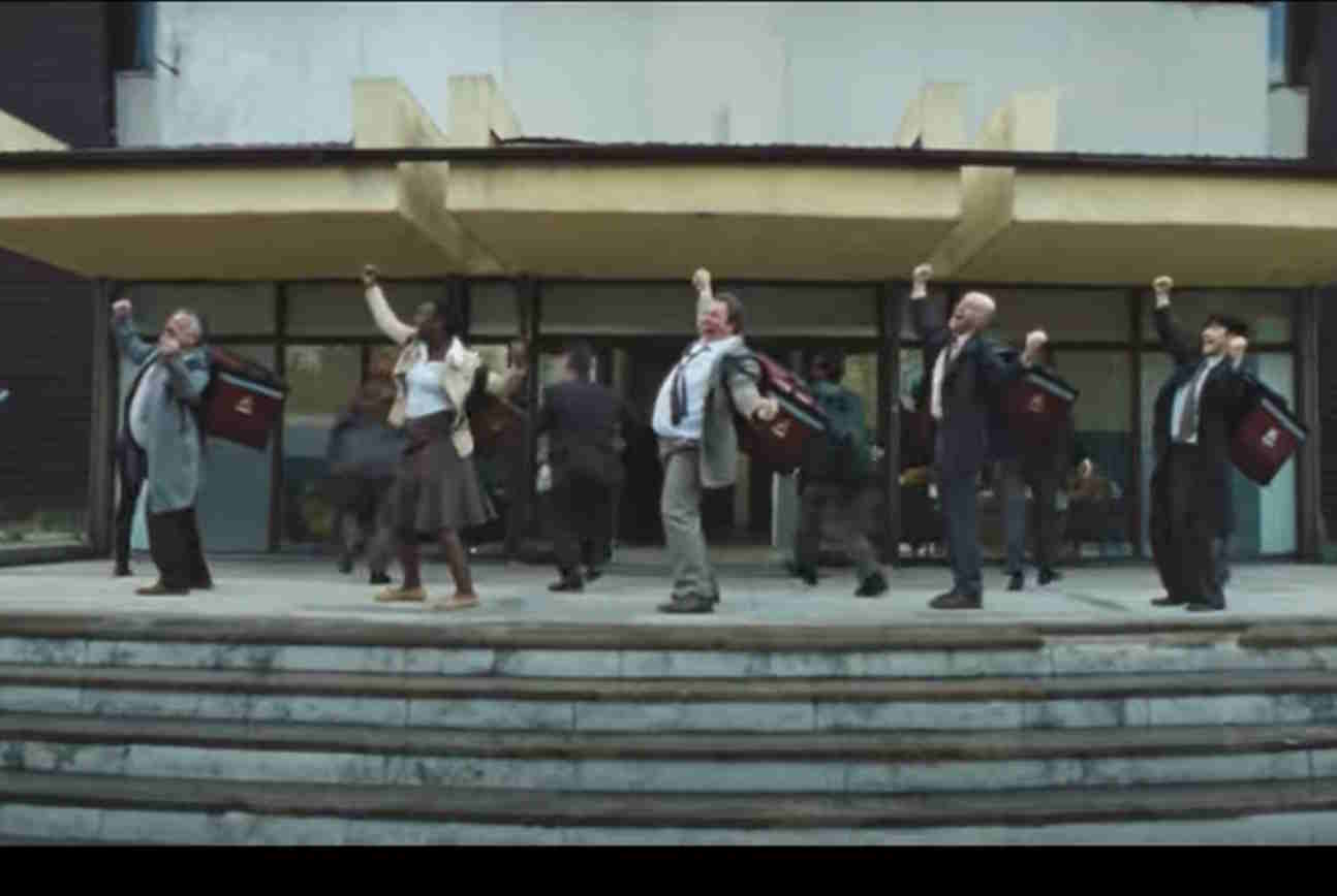 Ta reklama giganta branży krypto wywołała aferę na miarę jeansów Sydney Sweeney