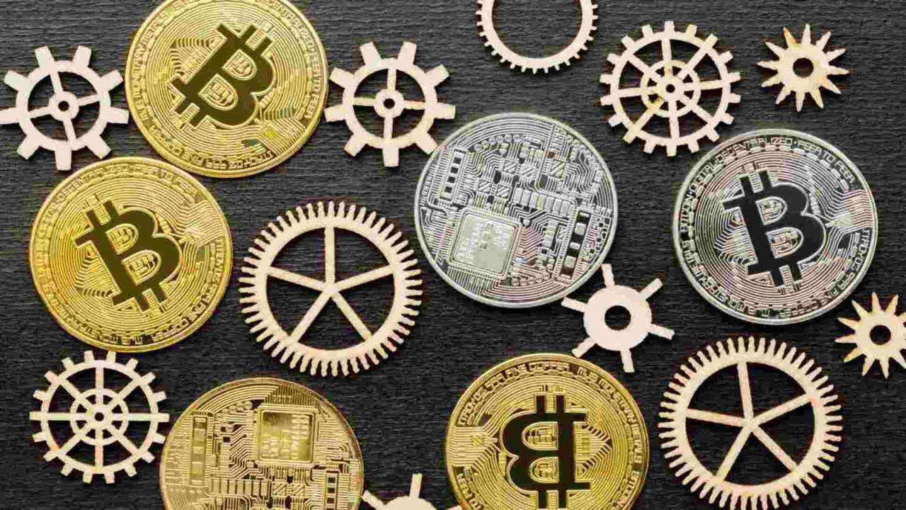 Bitcoin bez bessy przez lata? Eksperci mają różne zdanie