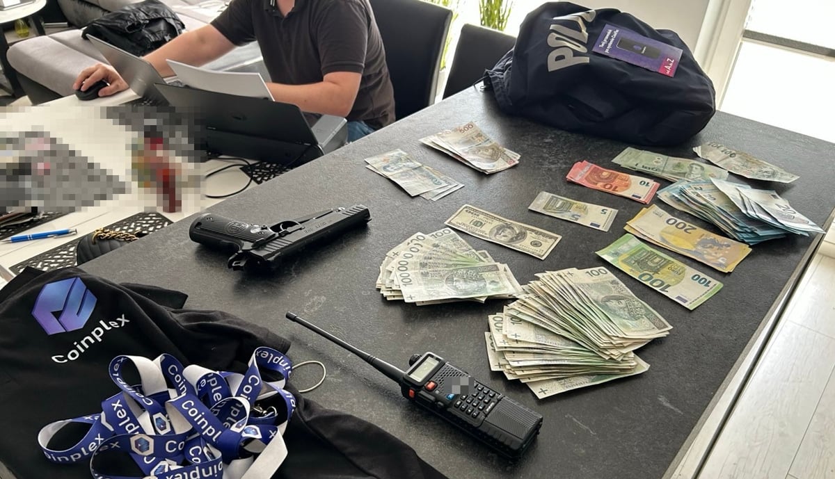 CoinPlex upada! Piramida finansowa związana z kryptowalutami przestała wypłacać pieniądze. Do akcji wkroczyła policja