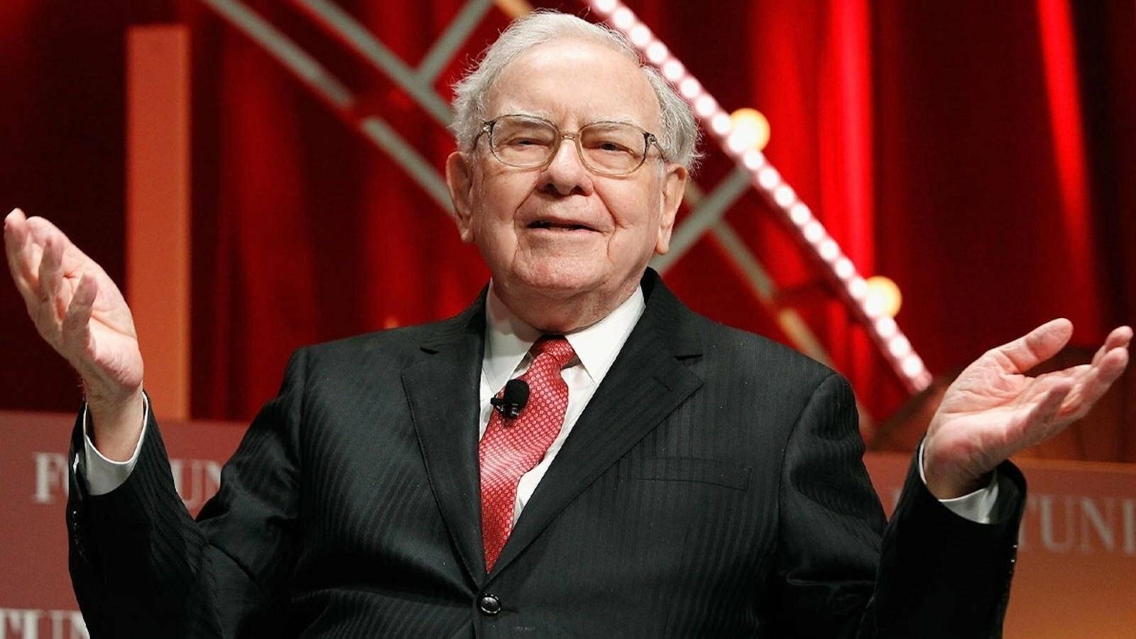 Warren Buffett kupuje te akcje jak szalony. 'Cichy gigant’. Zarobi fortunę na AI?