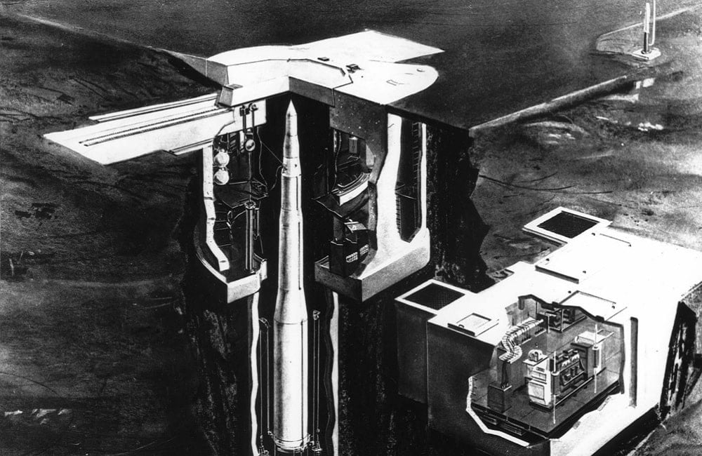 Silos rakietowy na sprzedaż w atomowej cenie. Preppersi zapłacę za niego fortunę?