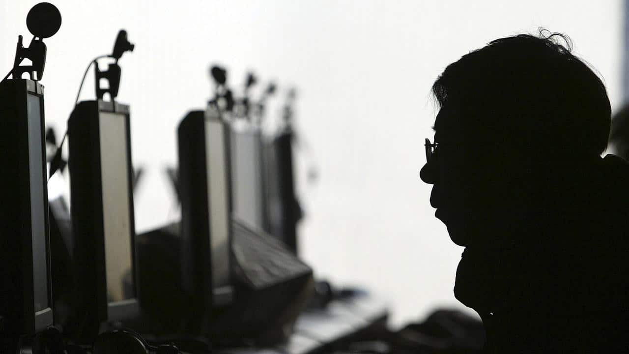 Regulator zakulisowo wspierał cenzurę polityczną w sieci. Śledztwo parlamentu