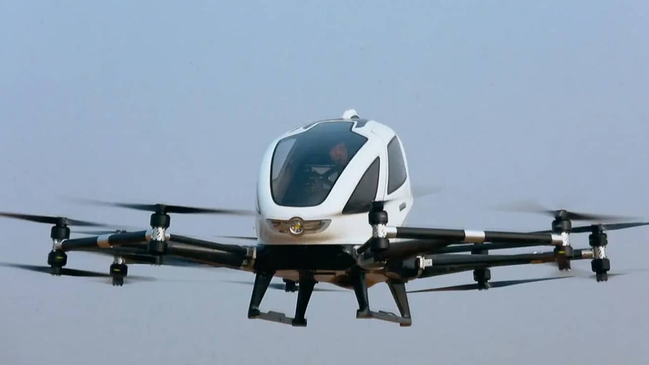 Latające samochody startują! Wydano pierwsze zezwolenia na loty