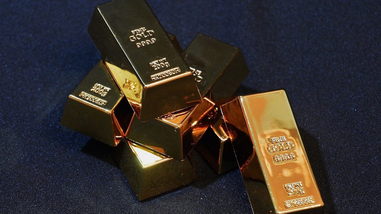 Złoto bije rekord. Inwestycja w metal zdetronizuje Bitcoina i Wall Street?