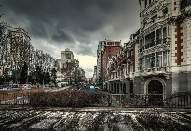 150 tys. kary za pobranie *własnych* pieniędzy z banku. Rząd unijnego kraju stara się obrzydzić ludziom gotówkę?