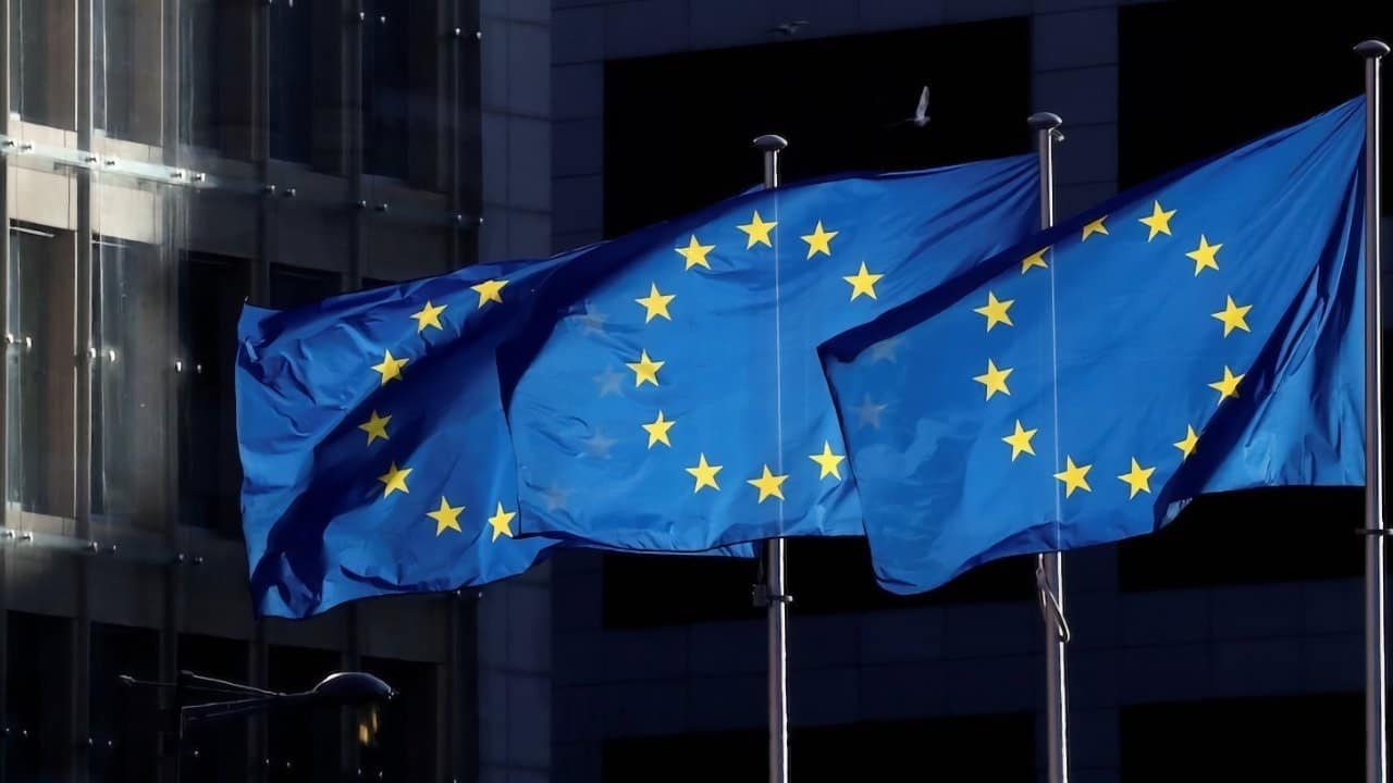 Unia Europejska „zwalczy” blackouty – cenzurą. Już nie będzie o nich głośno. Zielony ład w natarciu?