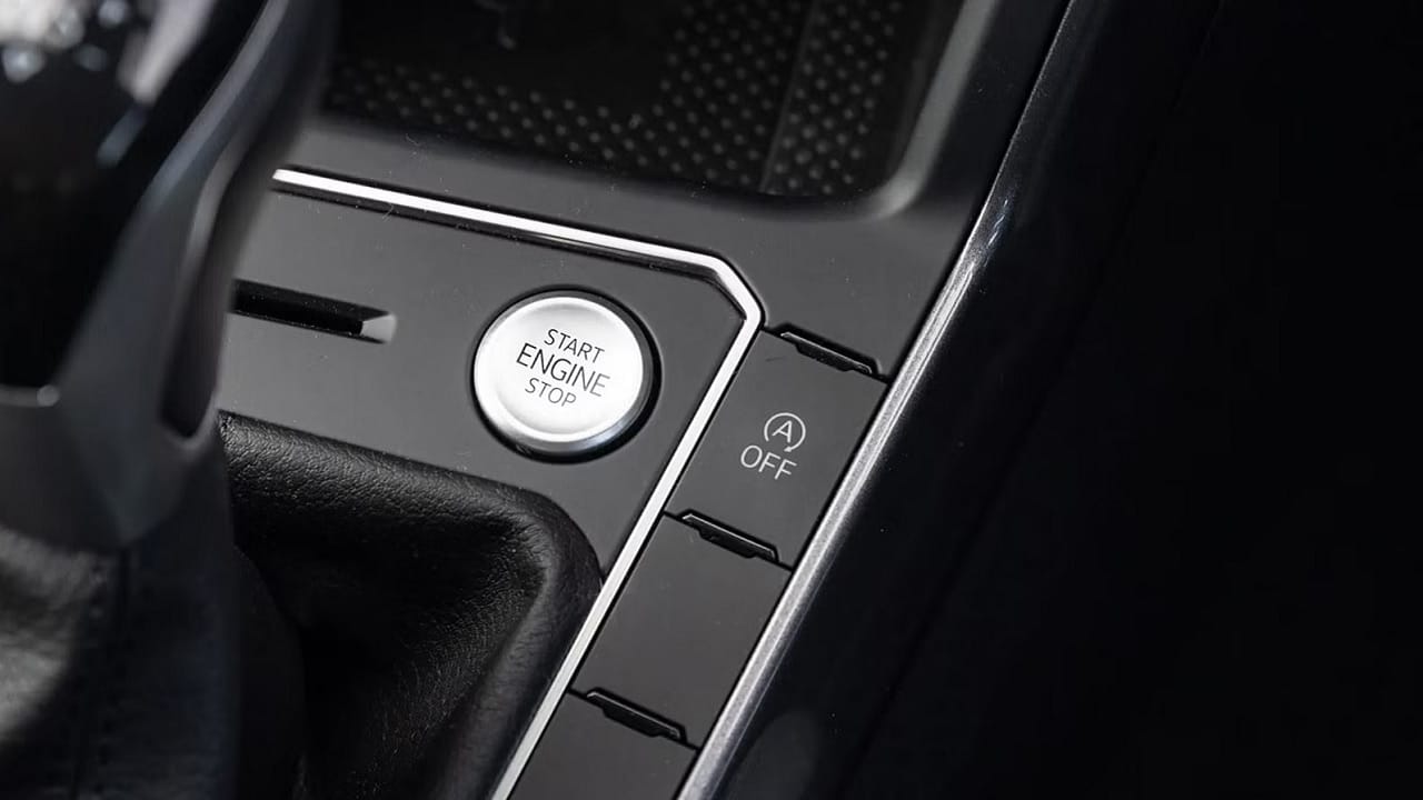 Samochody przestaną się automatycznie wyłączać? „Najbardziej irytująca cecha” na celowniku