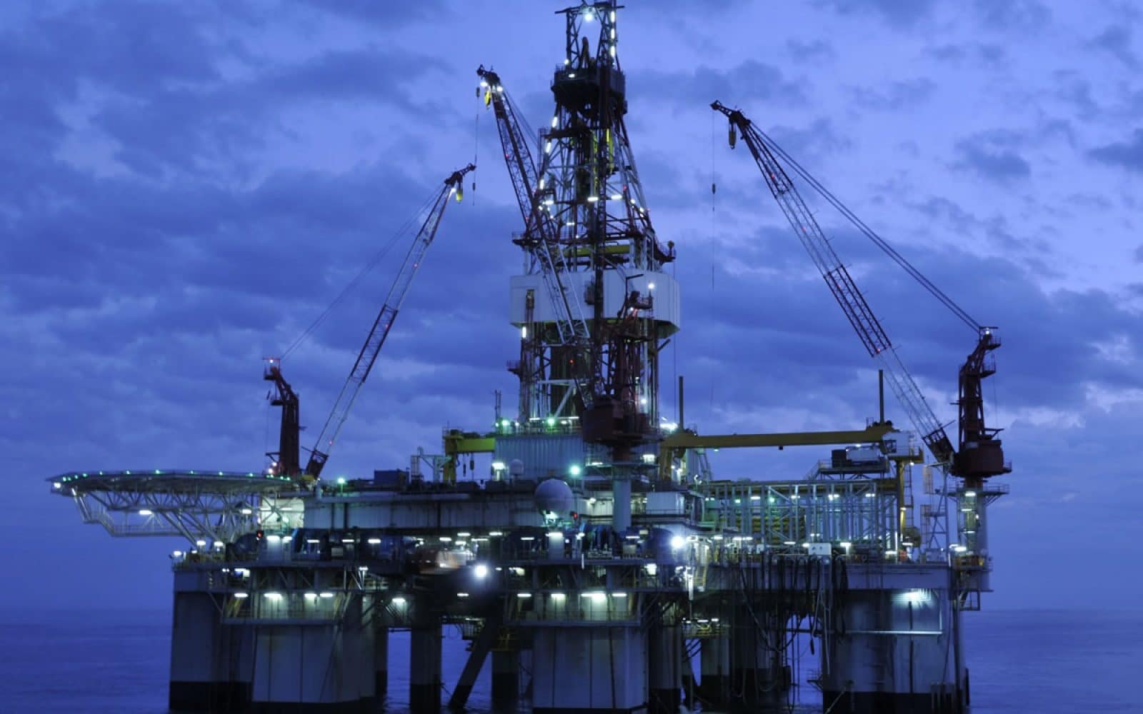 Złoża ropy jako haczyk na wroga. Chevron wraca na groźny rynek?