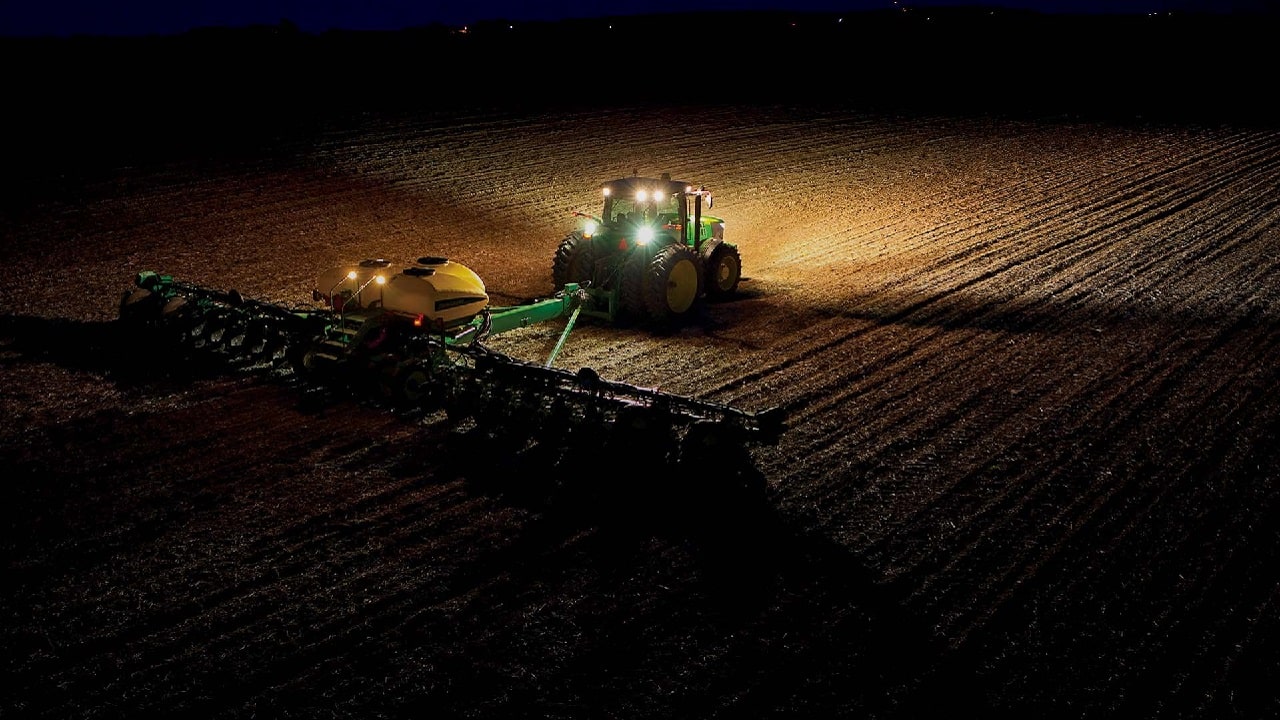 Nie tylko w Afryce: agresywny rasizm przeciw białym rolnikom, ujawniono tajny program