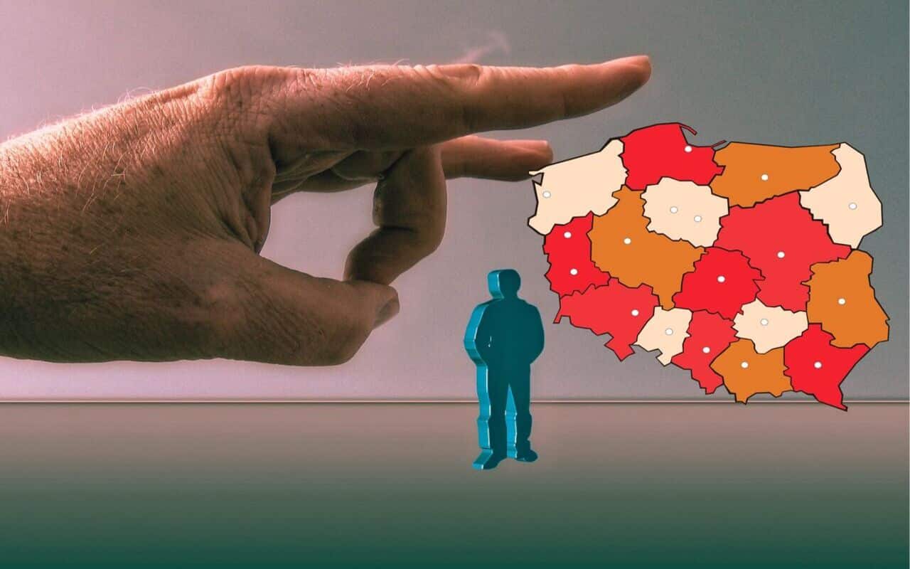 Giganci zapowiadają falę zwolnień. W tych regionach Polski szykują się największe redukcje etatów