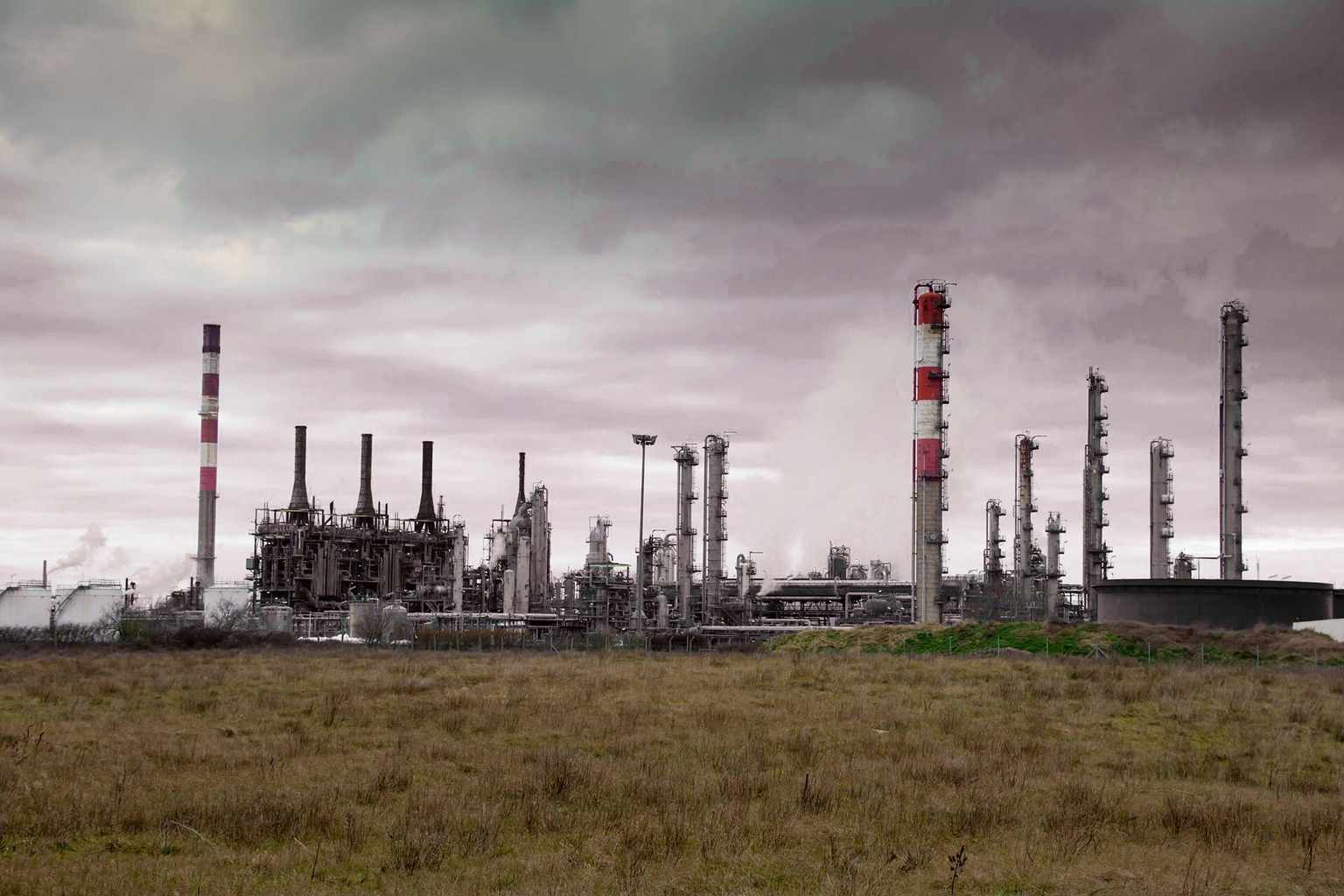 Fala zamknięć, o której nikt nie mówi. Kryzys narasta, a Zielony Ład wykańcza kolejne zakłady