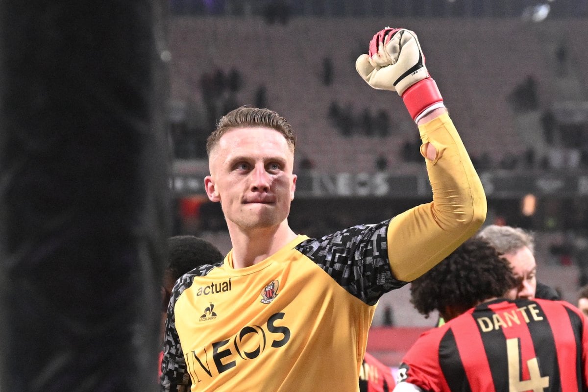 Marcin Bułka i zarobki w Neom SC? iPhone’y jak cukierki, Porsche z tygodniówki, jacht w rok