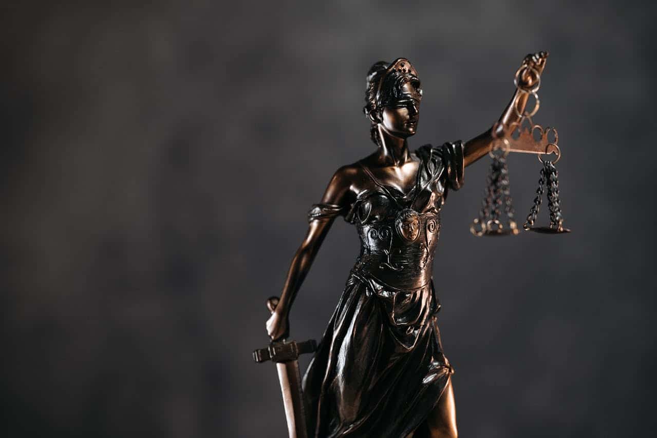 Prezes Cinkciarz.pl w końcu trafi za kratki? Sąd zgodził się na jego aresztowanie