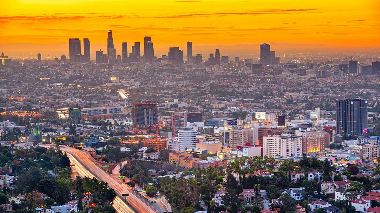 „Czwarta gospodarka świata” negocjuje odwleczone bankructwo? Miliardy deficytu, politycy wciąż finansują zachcianki