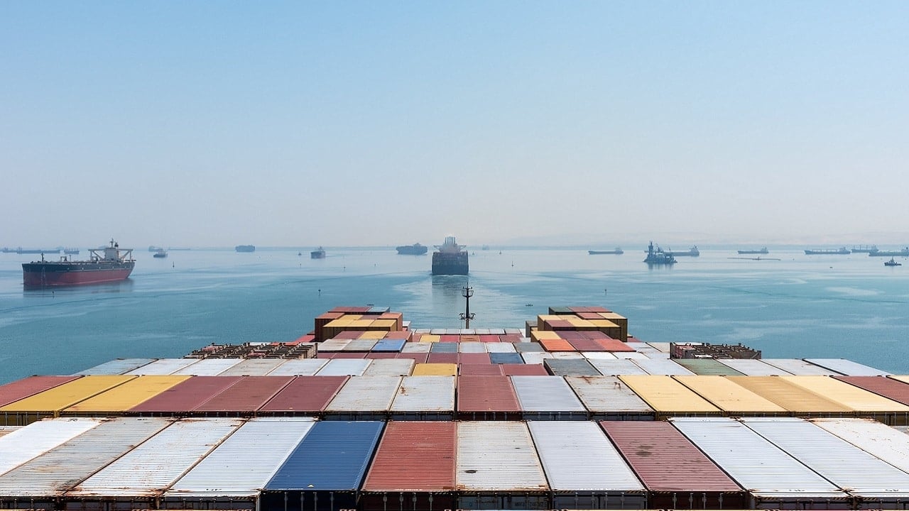 Elektryki z zakazem wjazdu: przewoźnik wstrzymuje wszystkie transporty