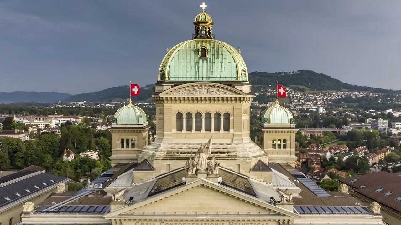 Śledzące cyfrowe ID – za zgodą wyborców? Problematyczne wyniki głosowania