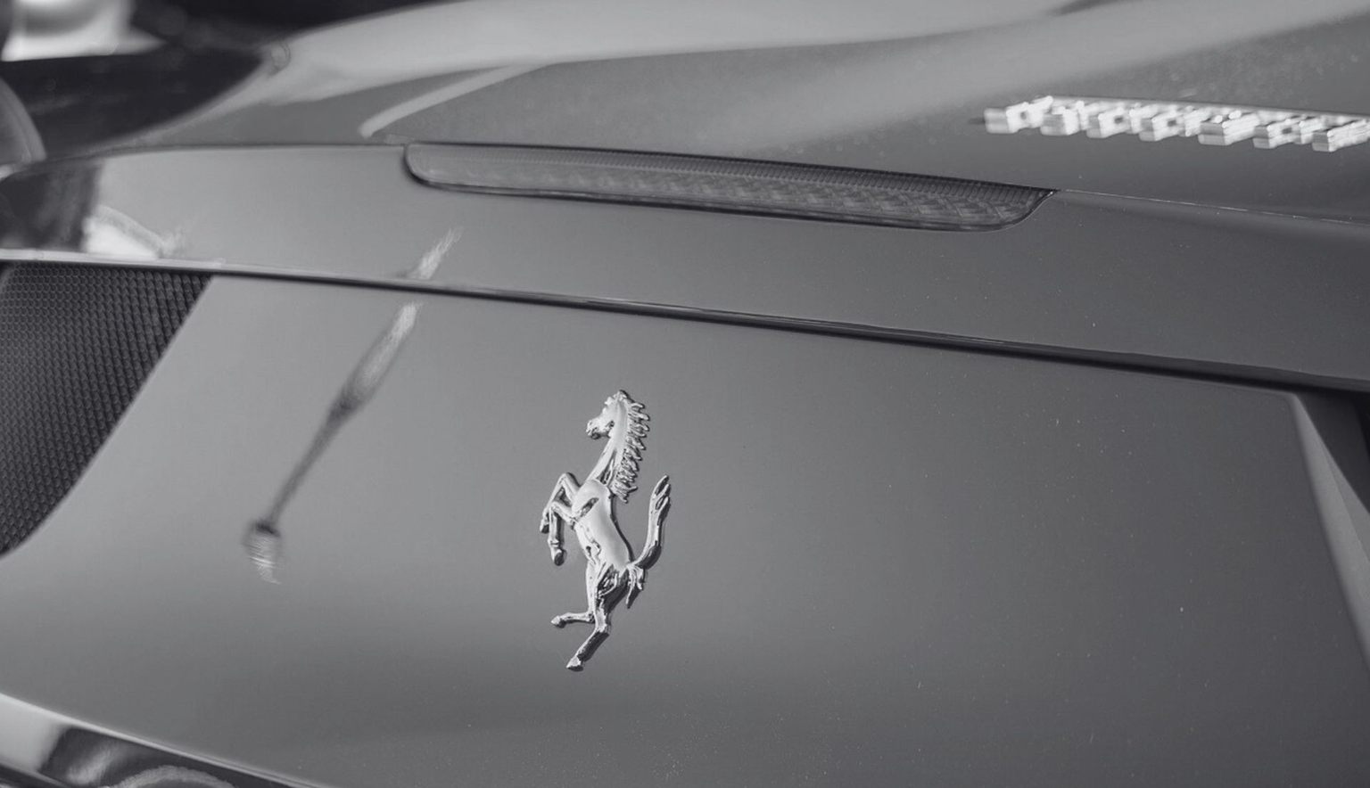 Gigant motoryzacyjny zanotował najgorszy dzień na giełdzie w historii. Zbliża się koniec kolejnej legendy?