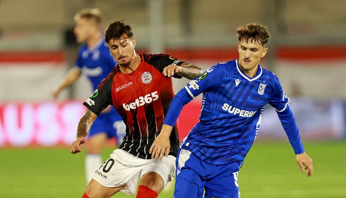 Lech Poznań przegrywa z mistrzem Gibraltaru. Tak, da się upaść jeszcze niżej