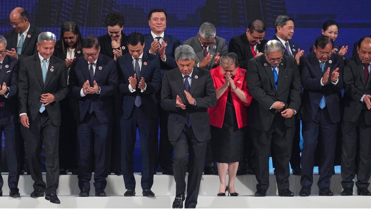 Pokój, handel i surowce. Cztery porozumienia handlowe jednego dnia