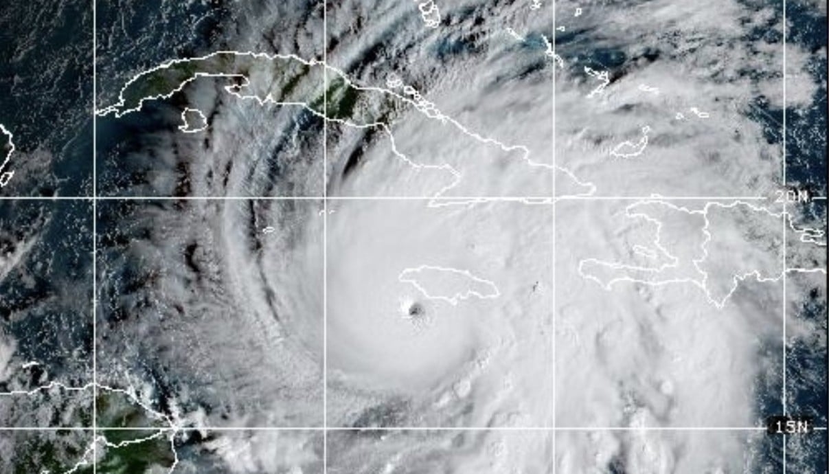 Huragan Melissa demoluje Karaiby. Jamajka zalana, Kuba drży. „To potwór, jakiego jeszcze nie widzieliśmy”