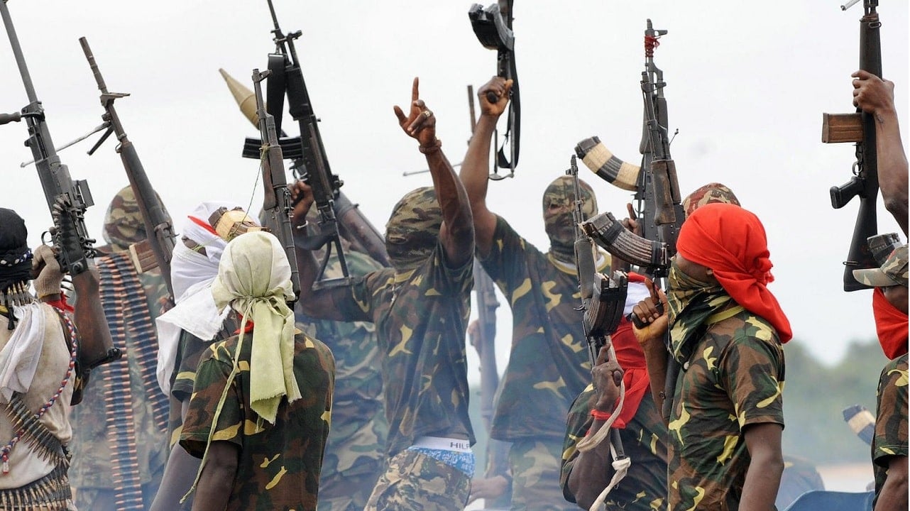 „Szanujcie naszą suwerenność” – i dajcie więcej pieniędzy. Trump, naloty i ignorowana rzeź. Będzie kolejna wojna?