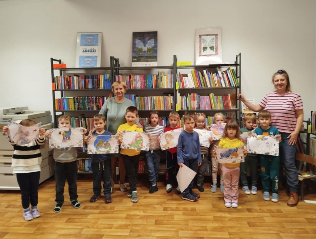 Międzynarodowy Dzień Postaci z Bajek – „Słoneczka” w Filii nr 10