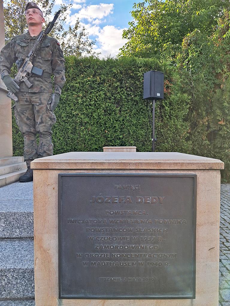 Tychy: Tajemnice powstańczego sztandaru, za który płacono życiem