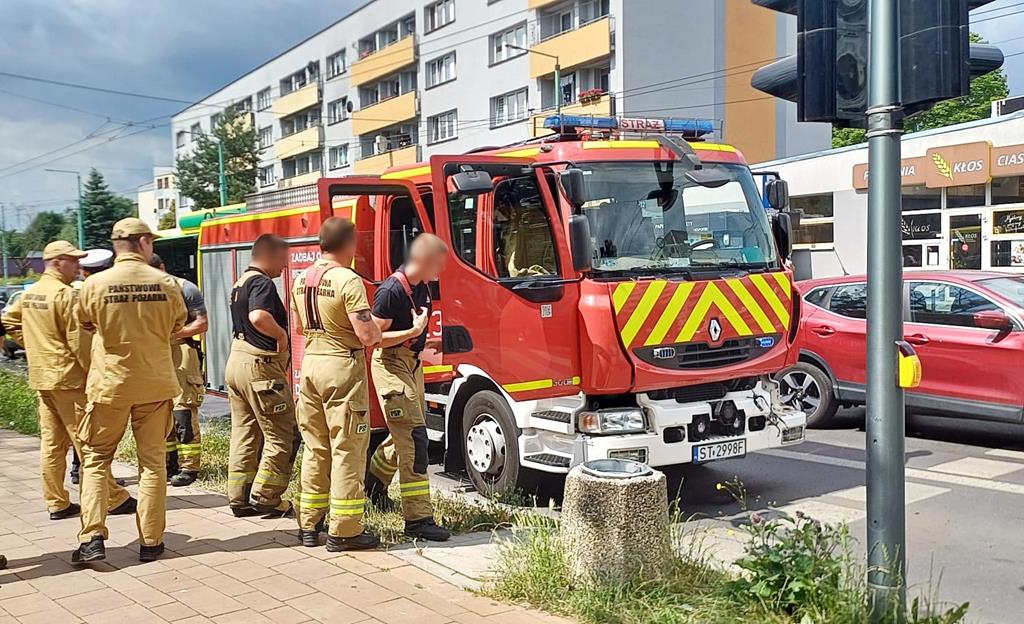 Tychy: Kolizja z wozem strażackim