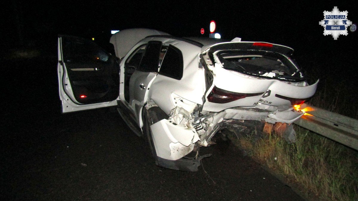 Kosztowny skutek braku wyobraźni młodego kierowcy