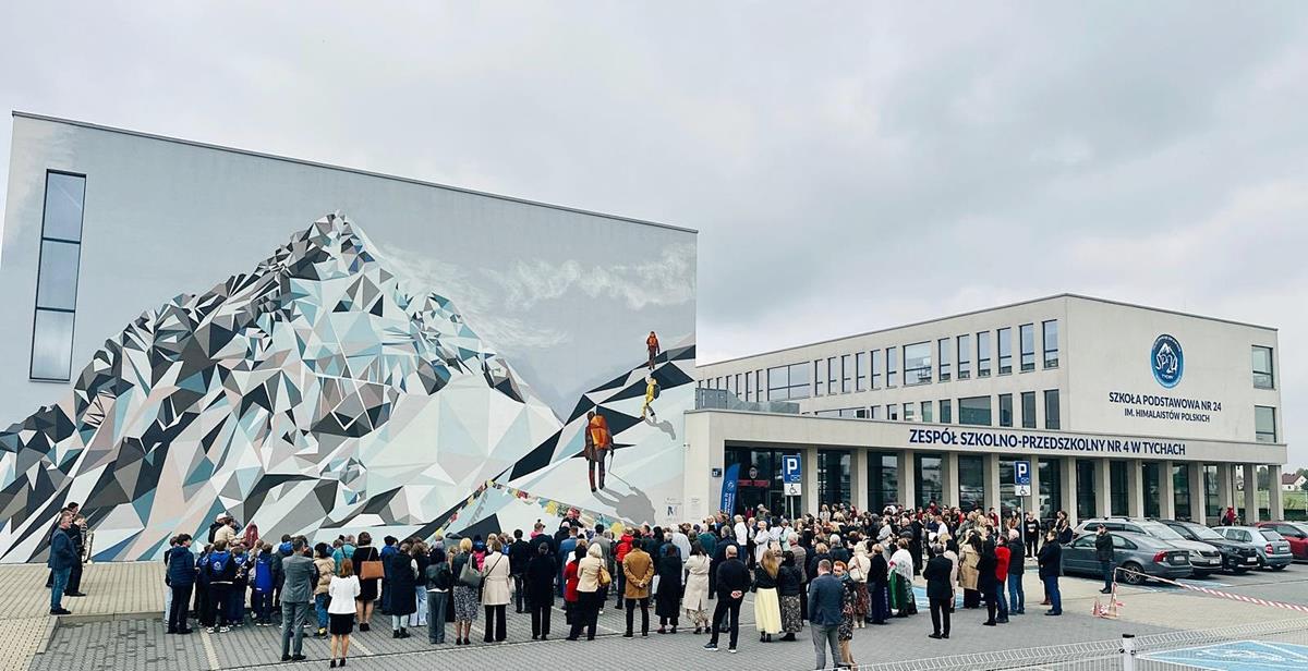 Tychy: Odsłonięto mural poświęcony polskim himalaistom