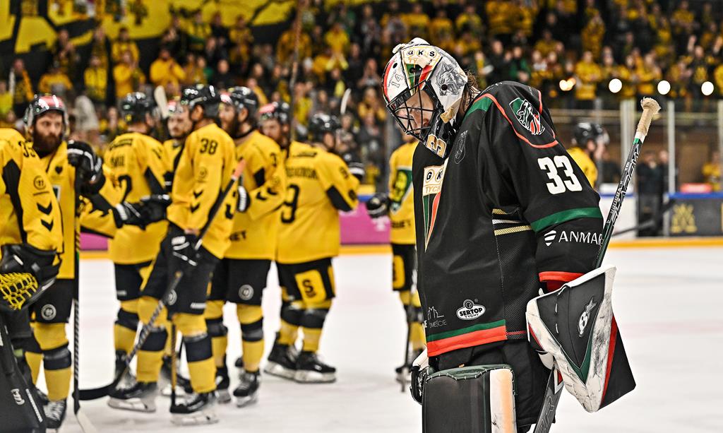 Hokeiści GKS-u Tychy przegrywają piąty i szósty mecz o mistrzostwo Polski. Spotkanie ostatniej szansy w poniedziałek w Tychach