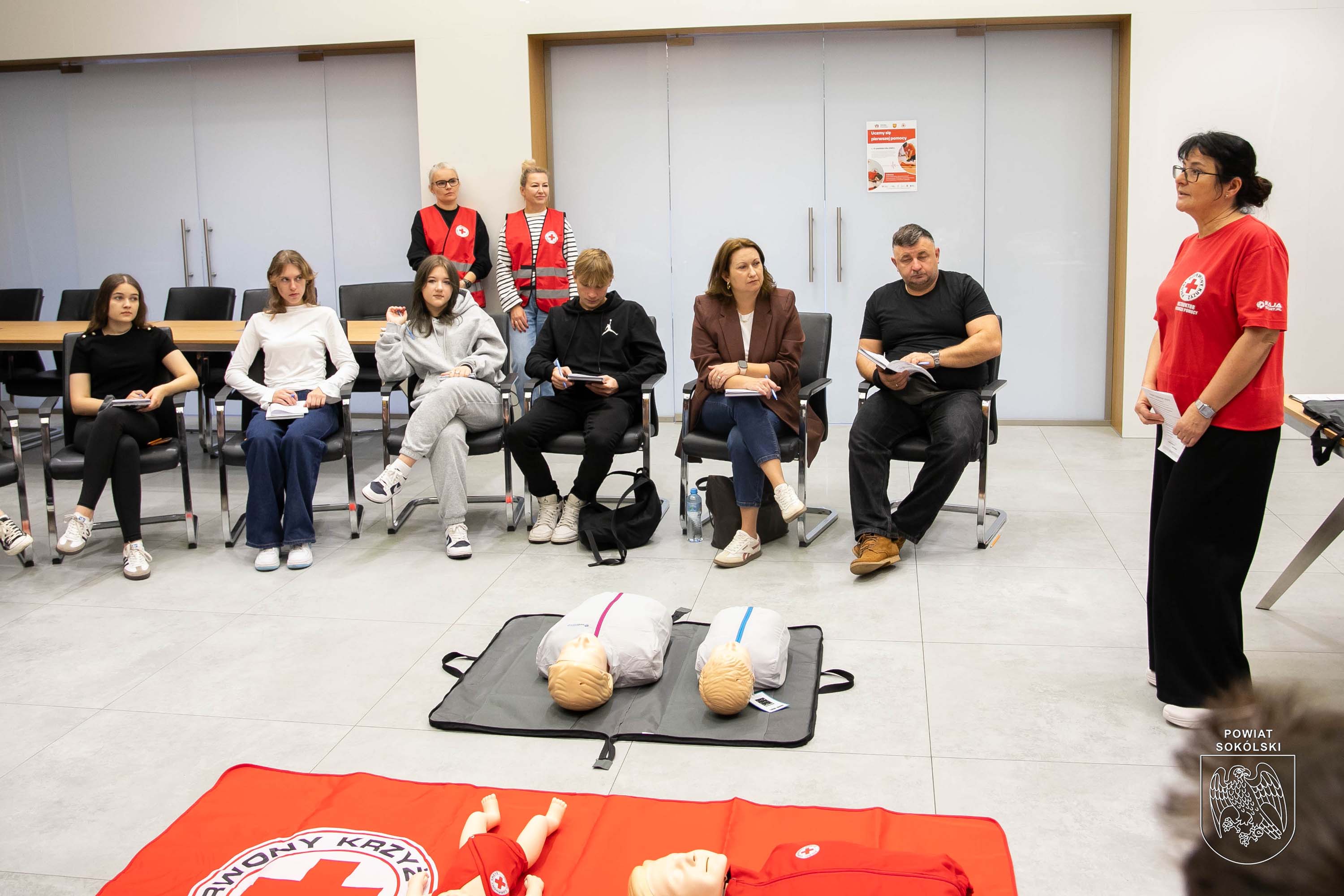 „Uczmy się pierwszej pomocy” – rozpoczął się projekt PCK.