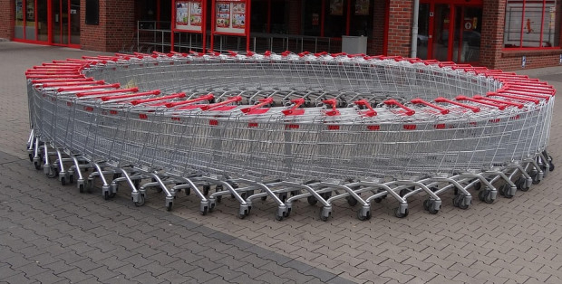 Do której otwarte są sklepy w Wielką Sobotę? [SPRAWDŹ]