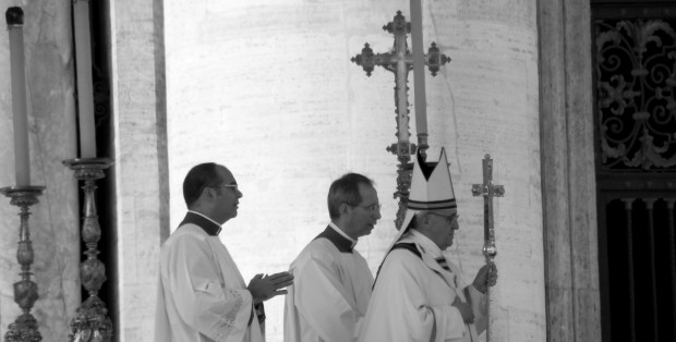 Co czuje kapłan po odejściu papieża? „Wdzięczność za łaskę dobrej śmierci”