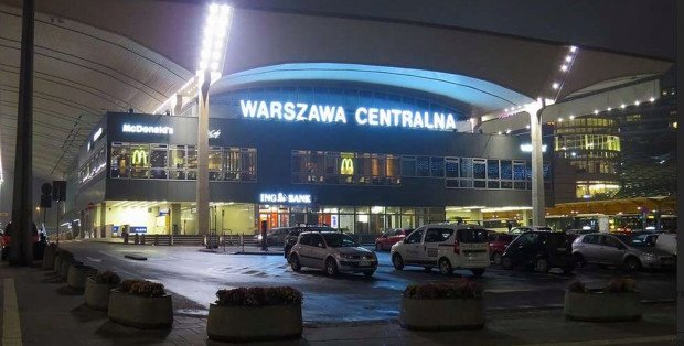Areszt dla nożownika z Dworca Centralnego. Miał zaatakować mężczyzn, którzy bronili kobiety