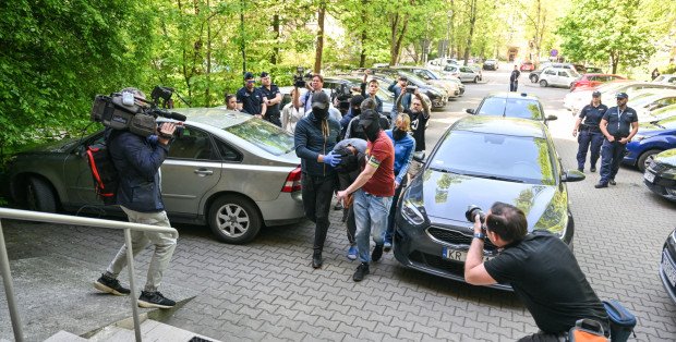 Śmiertelny atak na lekarza w Krakowie. Dwa zarzuty dla funkcjonariusza Służby Więziennej