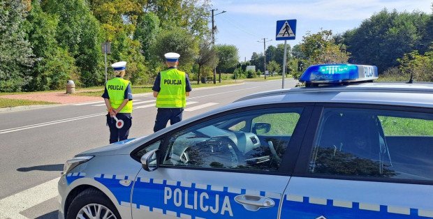 Ponad 300 wypadków, 19 osób zginęło. Podsumowanie majówki na drogach