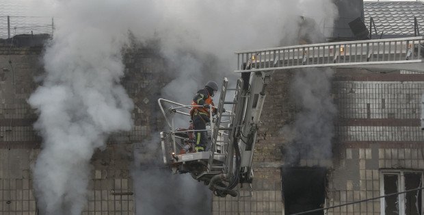 Dwie osoby zabite i osiem rannych w ataku rosyjskich dronów na Kijów