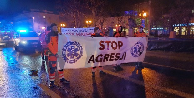 Medycy przeciw przemocy. Dzisiaj ulicami Warszawy przejdzie marsz milczenia