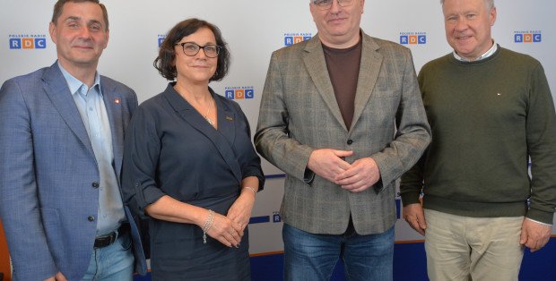 Samorządowcy w Polskim Radiu RDC o wakatach w szkołach. Wiemy ilu nauczycieli brakuje na Mazowszu