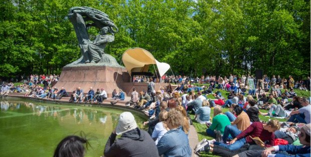 W Łazienkach Królewskich ruszają Koncerty Chopinowskie. Dziś inauguracja sezonu [SPRAWDŹ]