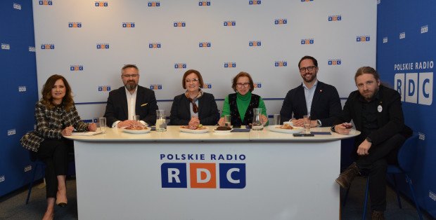 Politycy w „Bez ogródek” o aferze mieszkaniowej. „To będzie miało wpływ na wynik wyborów”