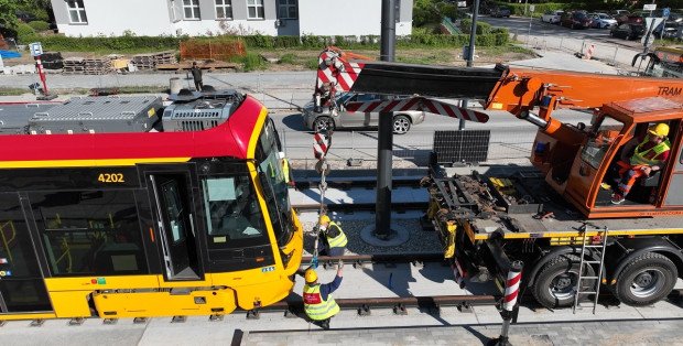 Pierwszy testowy przejazd tramwaju na Stegny. Kiedy otwarcie trasy?