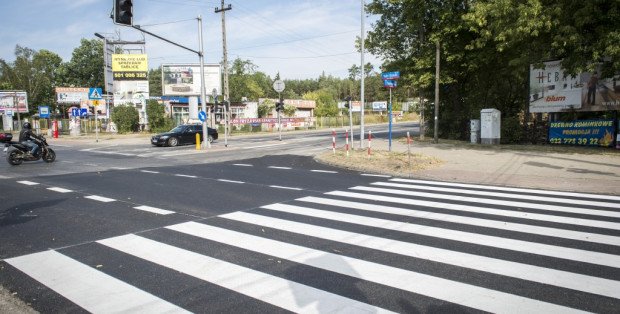 Codziennie ponad pół godziny w korkach. Apel o przebudowę skrzyżowania na granicy Warszawy