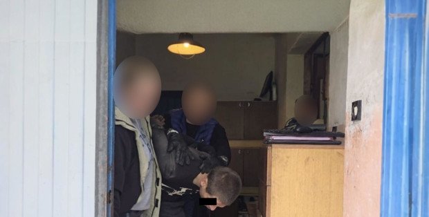 Ponad 20 kg narkotyków na posesji w Ursusie. 46-latek z zarzutami