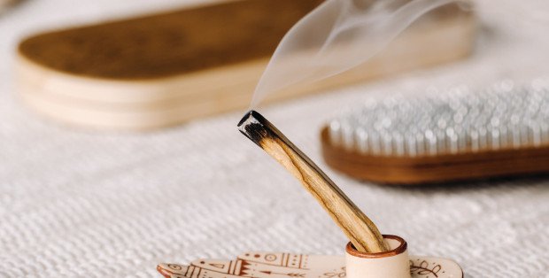 Szałwia, palo santo i aromaterapia – naturalne wsparcie na co dzień