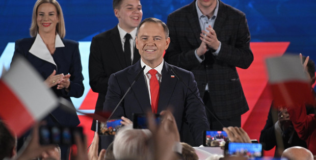 Late poll: Karol Nawrocki uzyskał 50,7 proc. poparcia. Rafał Trzaskowski - 49,3 proc.