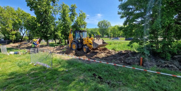 Ruszyła budowa pawilonów na Bielanach. Kiedy nowy Wolumen będzie gotowy?